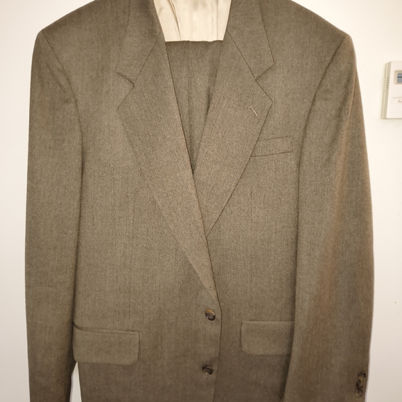Oscar de la Renta 2 Piece Suit 44L 38W - Picture 1 of 11